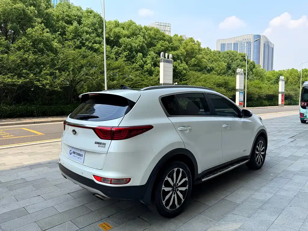 Kia KX5 2016 — фото 6