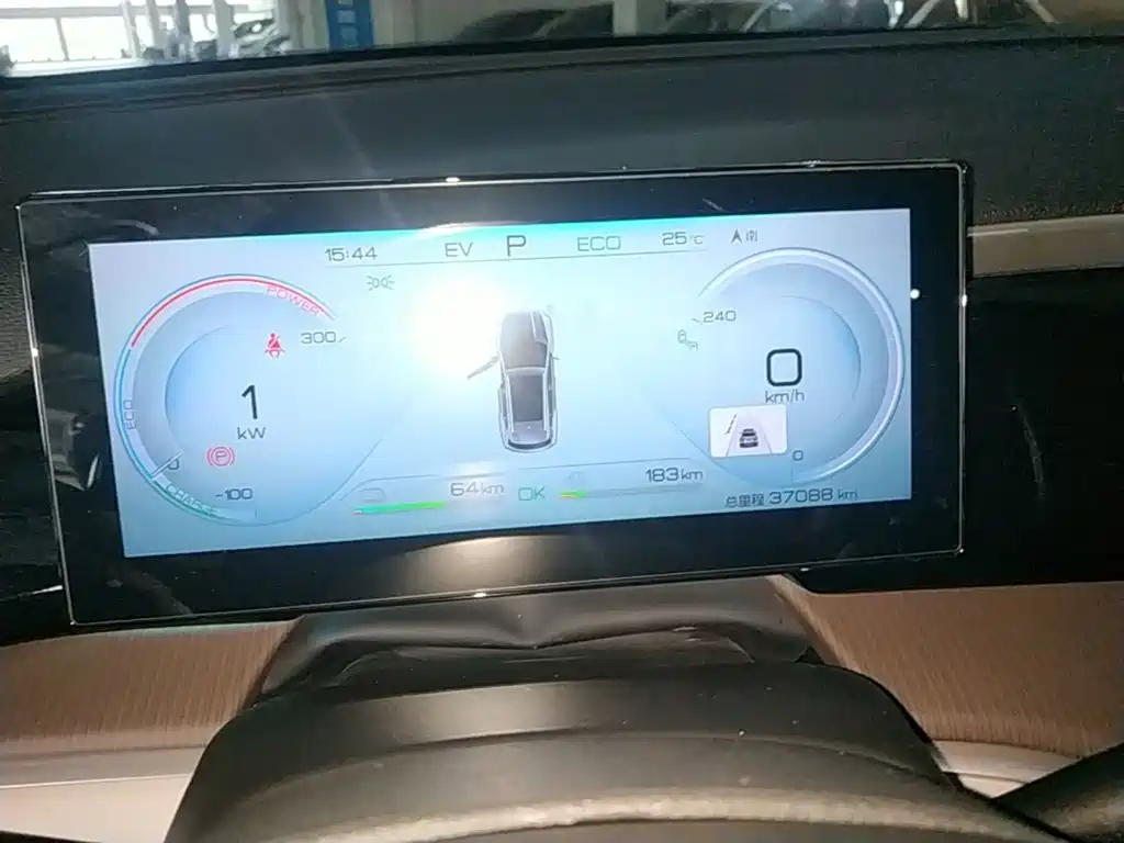 BYD Pro New Energy 2023 — фото 12