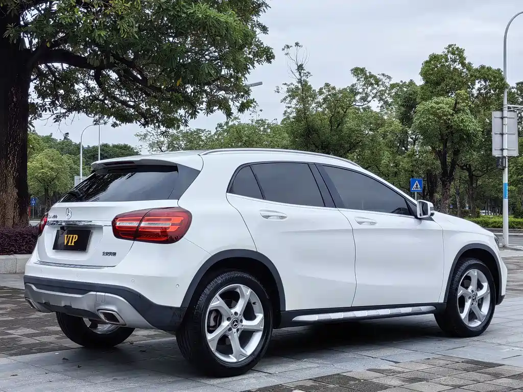 Mercedes-Benz GLA 2018 — фото 5