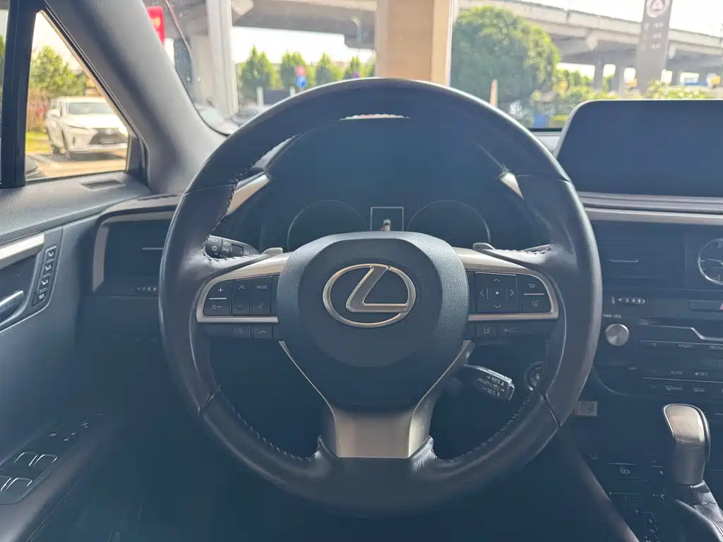 Lexus RX 2021 — фото 10