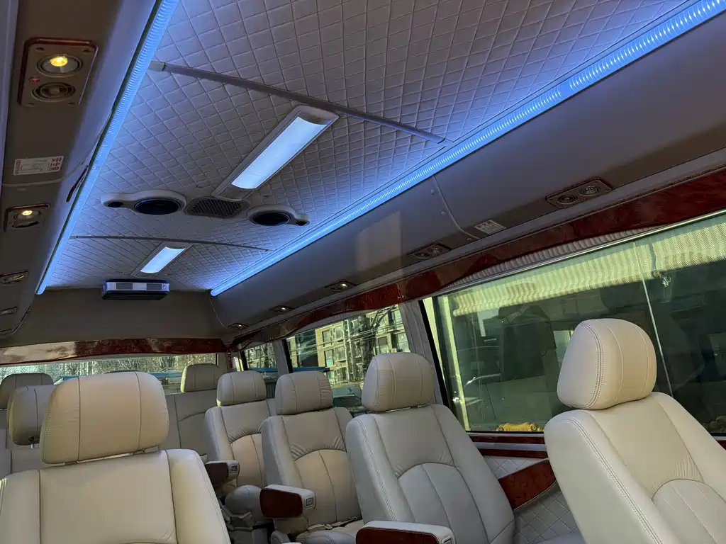 Toyota Coaster 2012 — фото 27