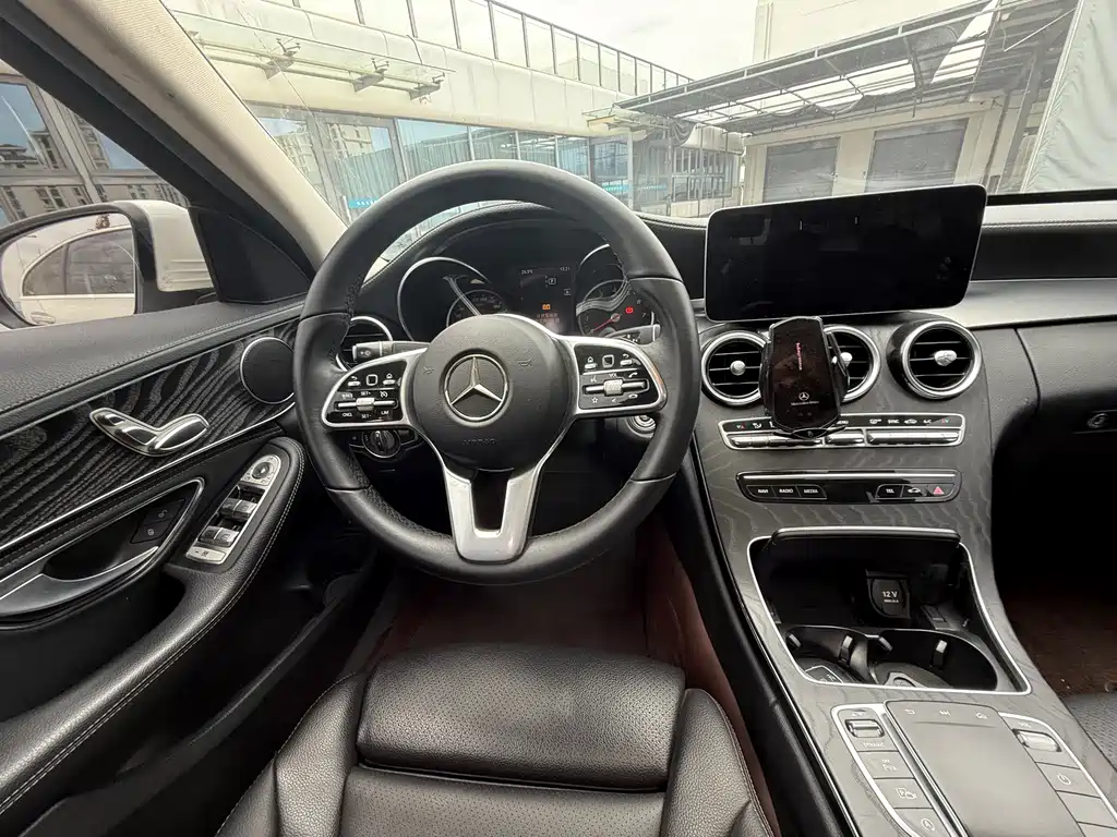 Mercedes-Benz C-Class 2019 — фото 10