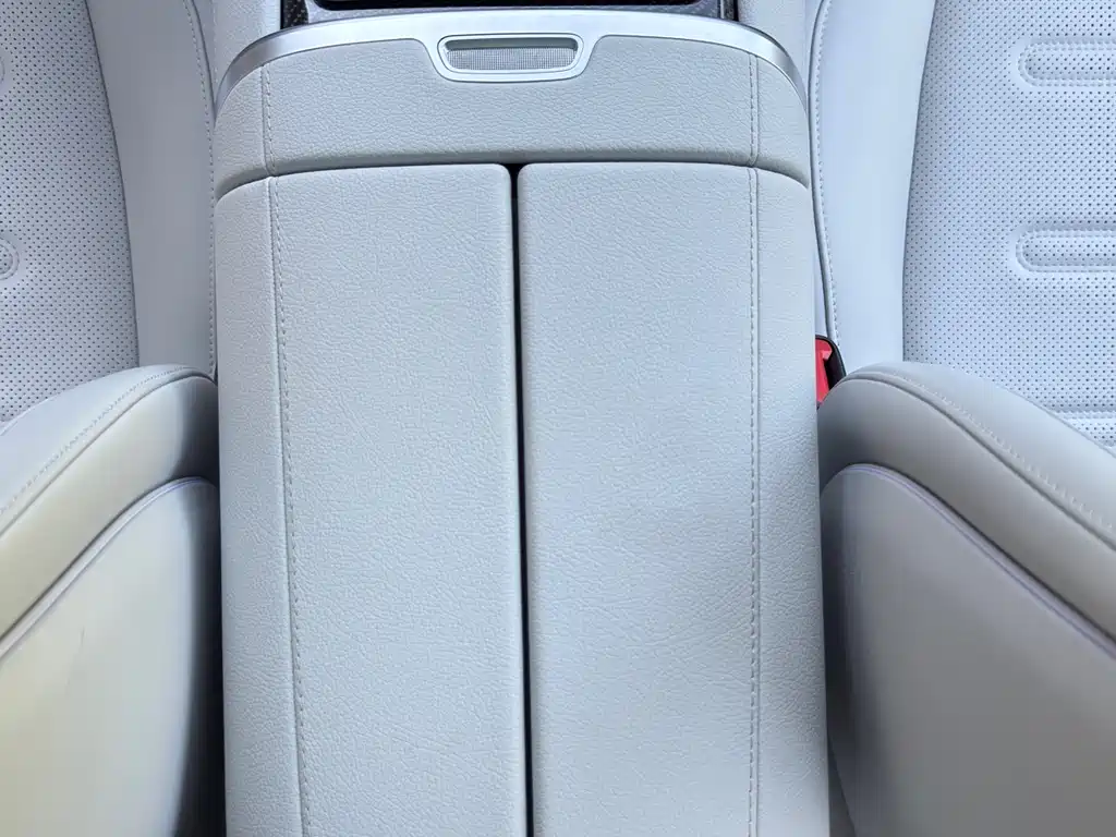 Mercedes-Benz EQE AMG 2023 — фото 14