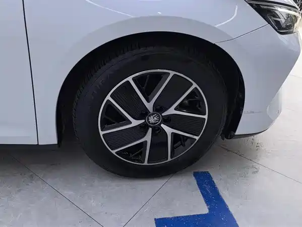 BYD Qin L 2024