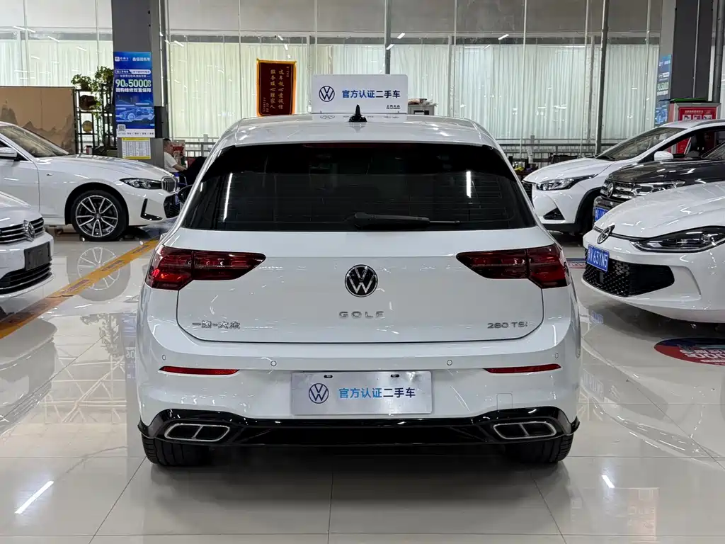Volkswagen Golf 2023