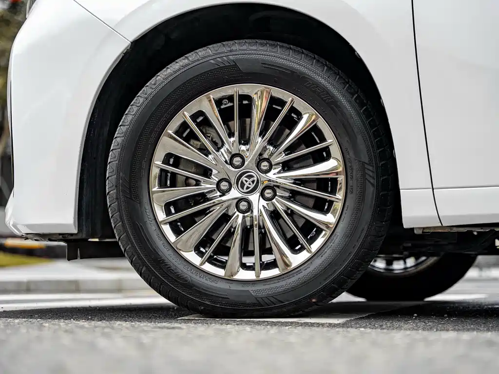 Toyota Alphard 2020 — фото 14