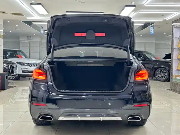 BMW 5 Series 2022
