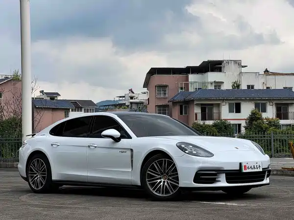 Porsche Panamera New Energy 2019