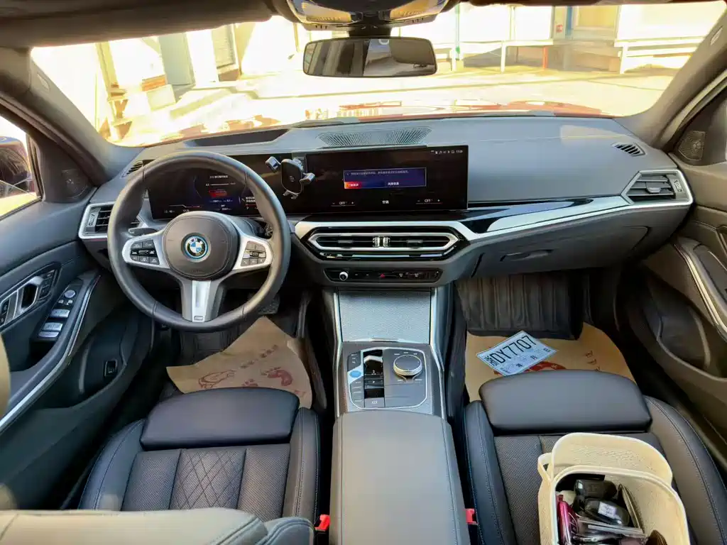 BMW i3 2025 — фото 8