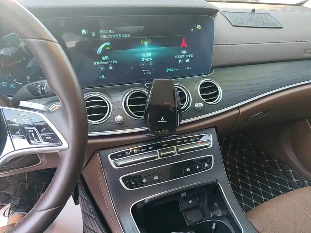Mercedes-Benz E-Class 2023 — фото 13