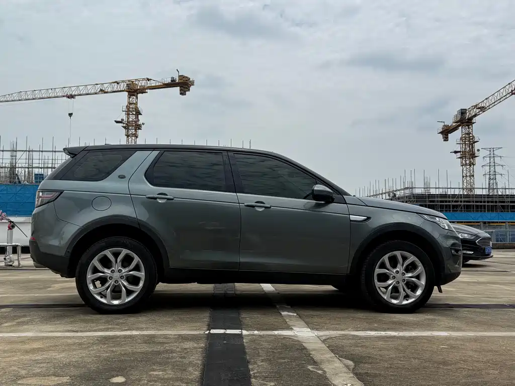 Land Rover Discovery Sport 2019 — фото 16