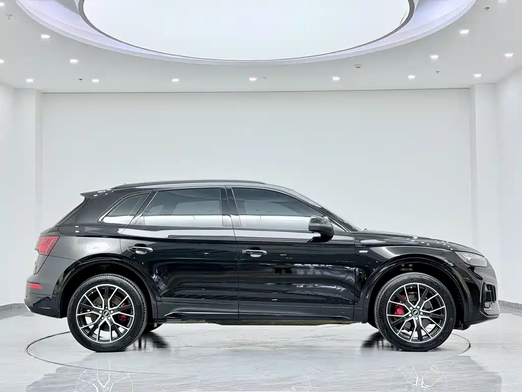 Audi Q5L 2024