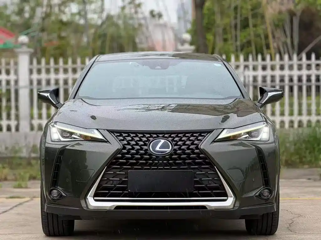 Lexus UX 2020