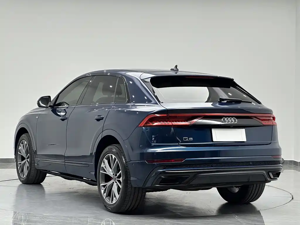Audi Q8 2022