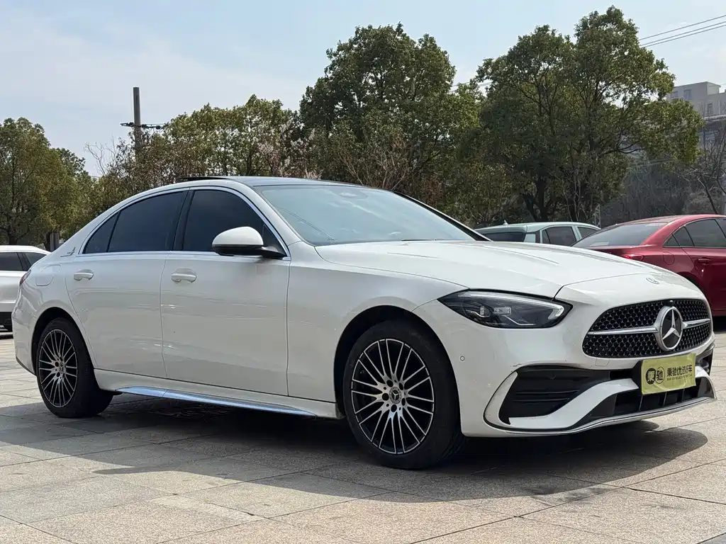 Mercedes-Benz C-Class 2023 — фото 3
