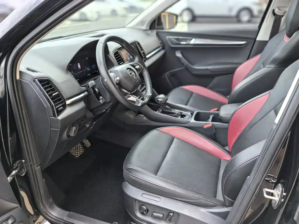 Skoda Karoq 2022 — фото 13