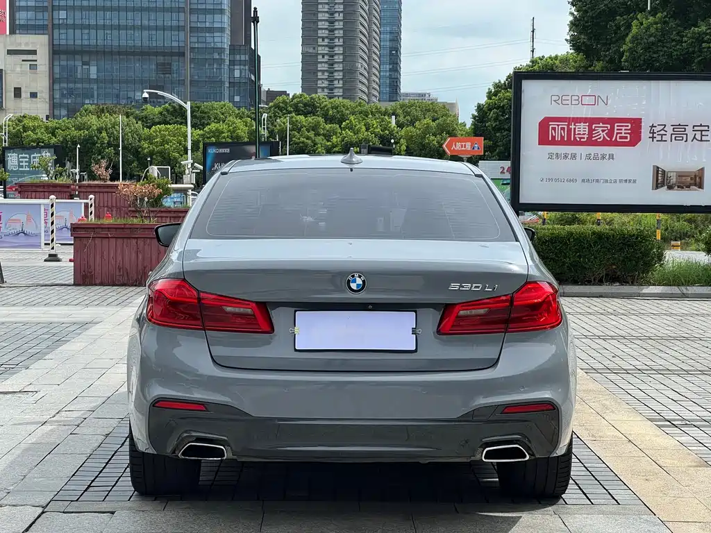 BMW 5 Series 2018 — фото 4