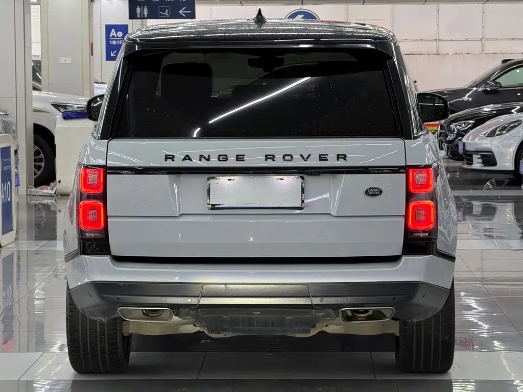Land Rover Range Rover 2020 — фото 12
