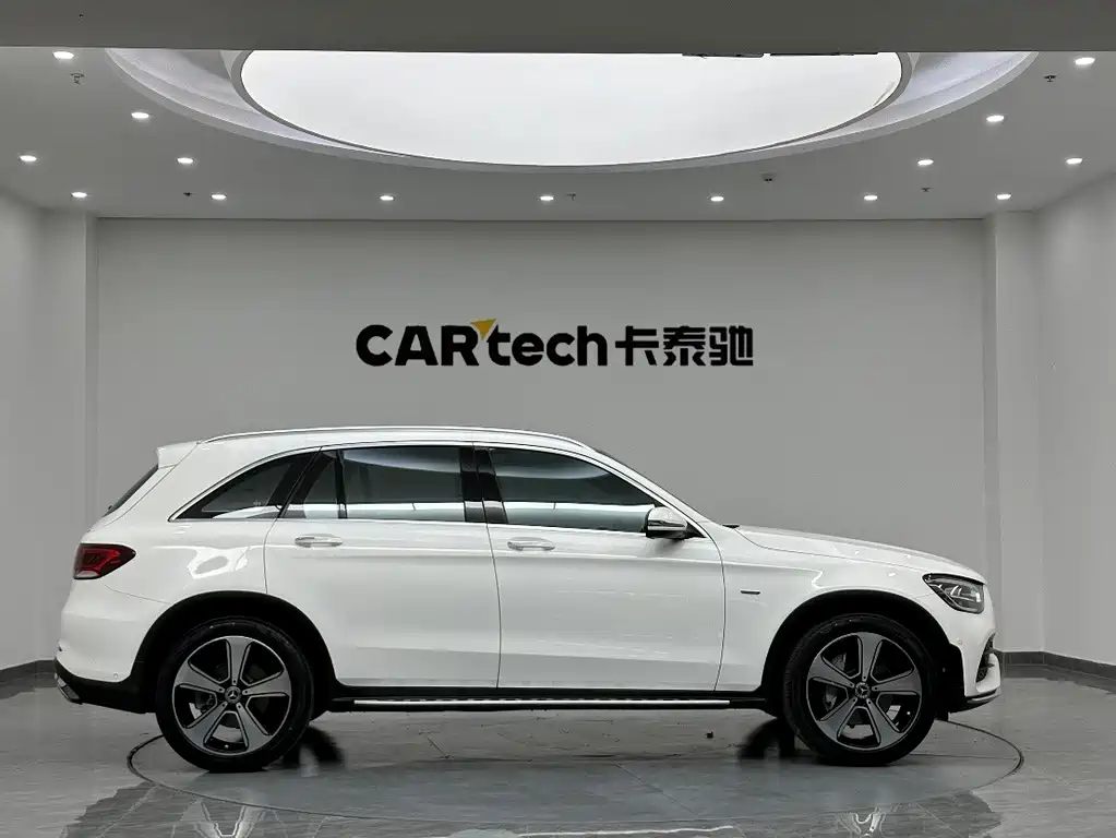 Mercedes-Benz GLC 2022 — фото 4
