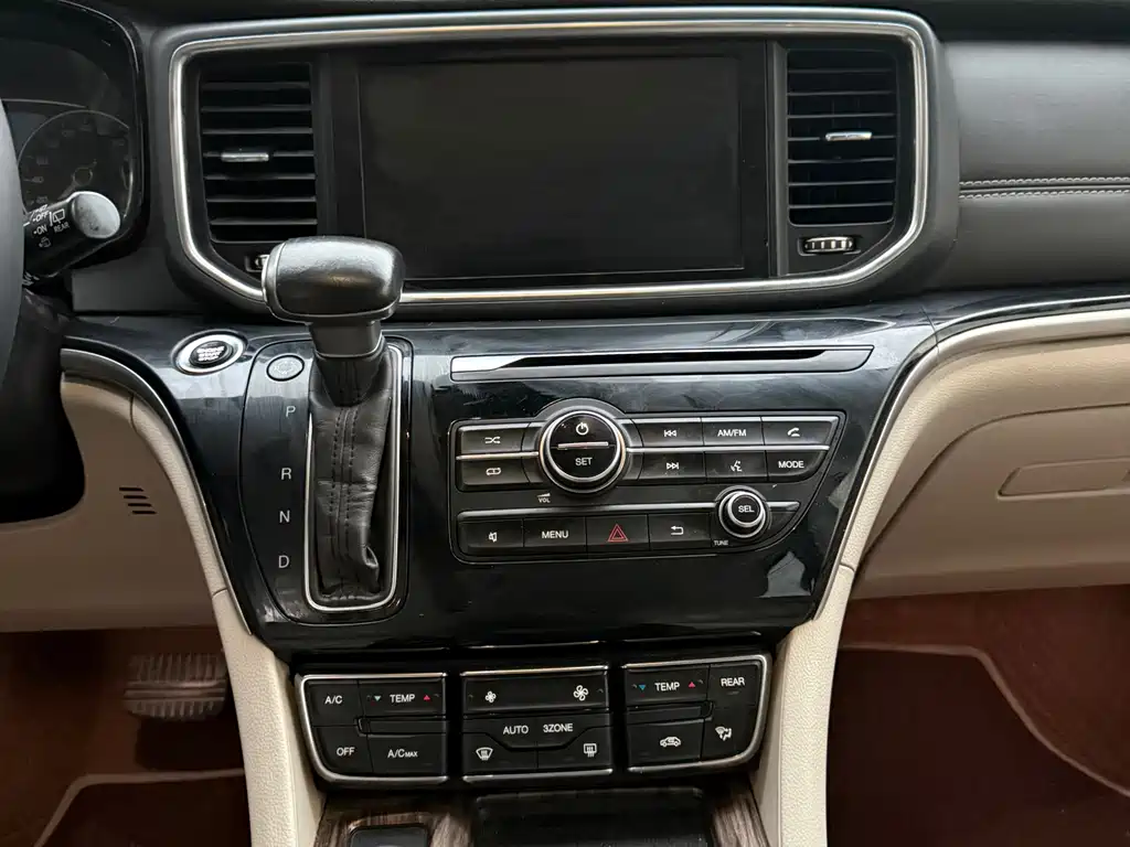 GAC Motor Trumpchi M8 2020 — фото 16