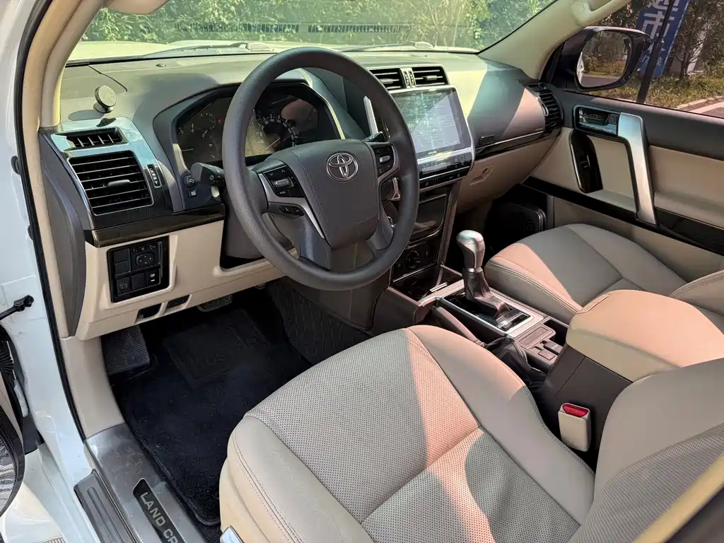 Toyota Prado 2019 — фото 17