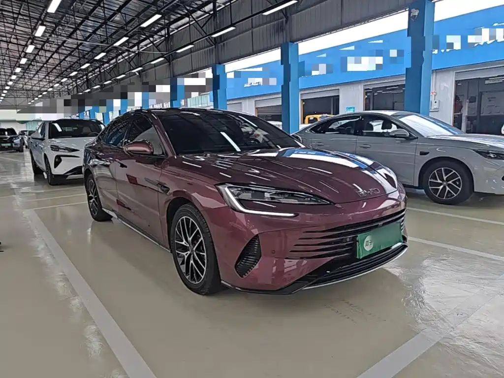 BYD Seal 07 DM-i 2025 — фото 4