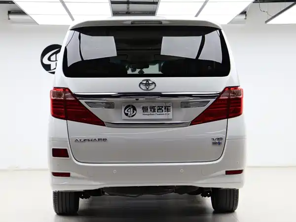 Toyota Alphard 2015