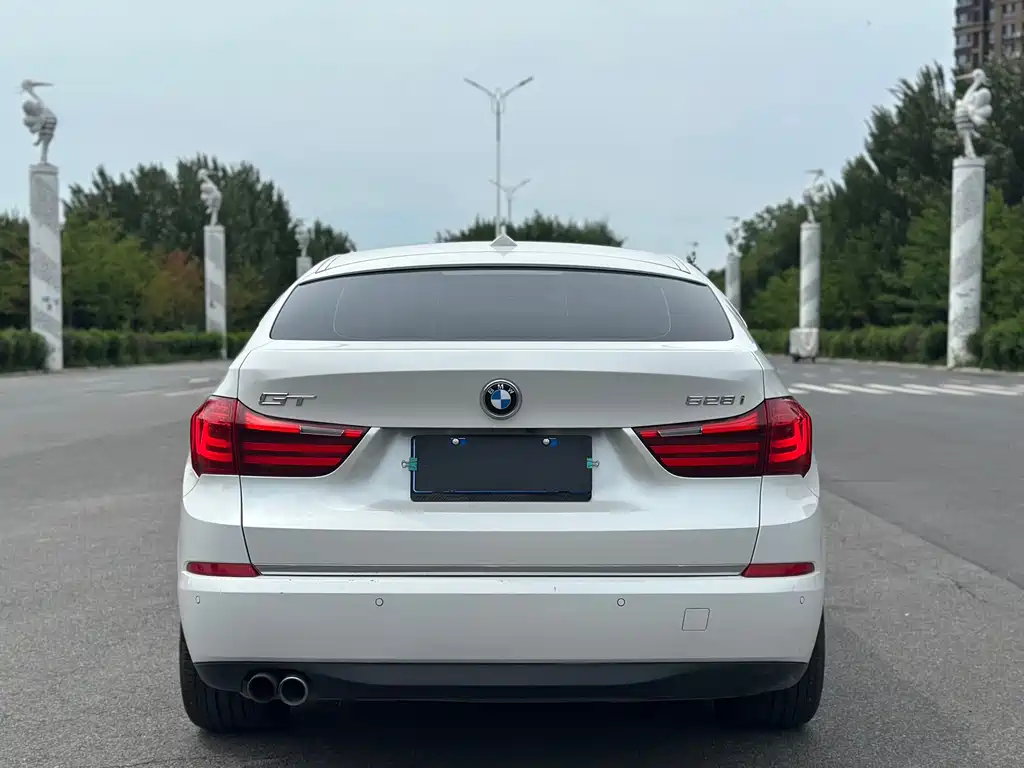BMW 5 Series GT 2014 — фото 4