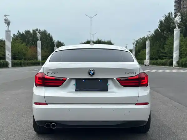 BMW 5 Series GT 2014