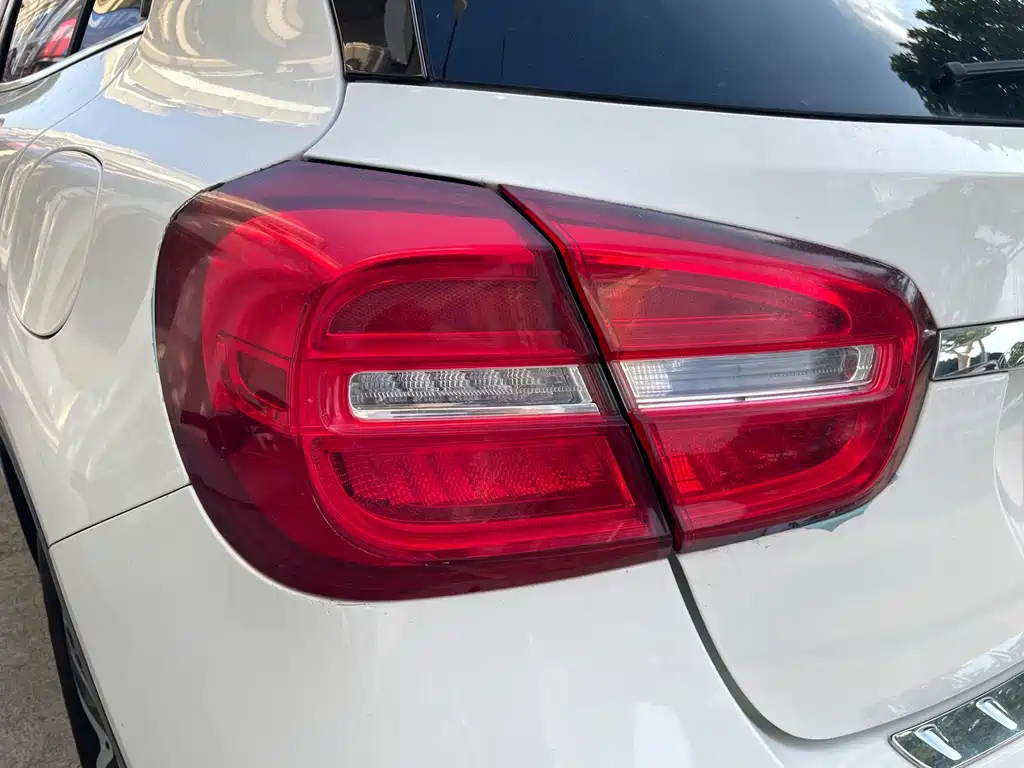 Mercedes-Benz GLA 2017 — фото 12