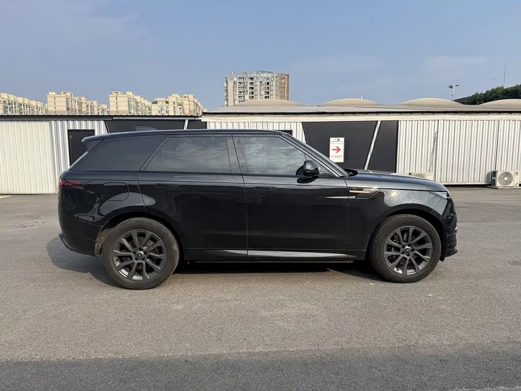 Land Rover Range Rover Sport 2024 — фото 4