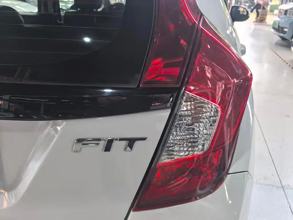 Honda Fit 2015