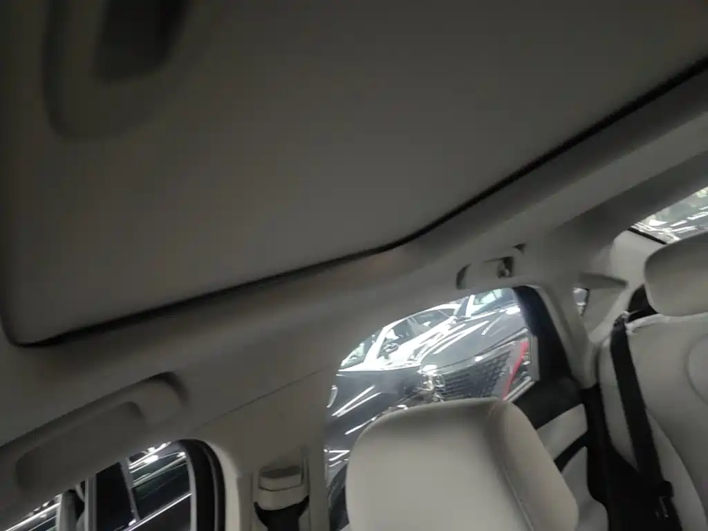 BYD Seal 05 DM-i 2025 — фото 18