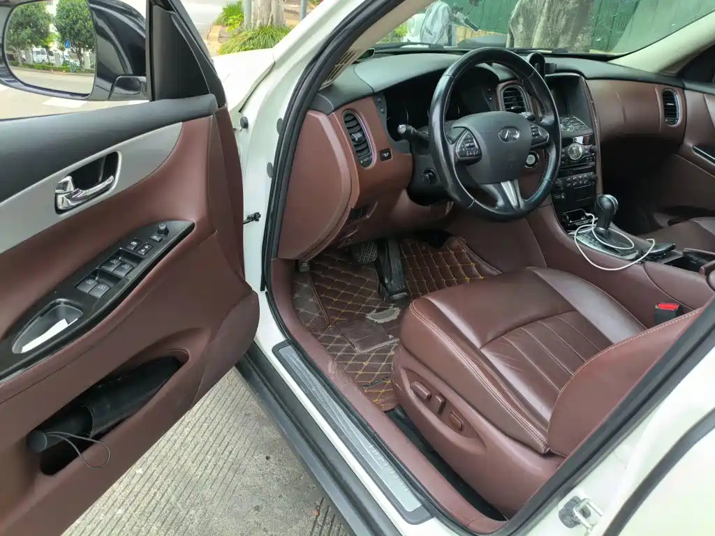 Infiniti QX50 2016 — фото 14