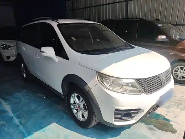 Dongfeng Jingyi X3 2015