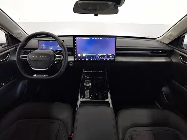 Wuling Starlight 2025