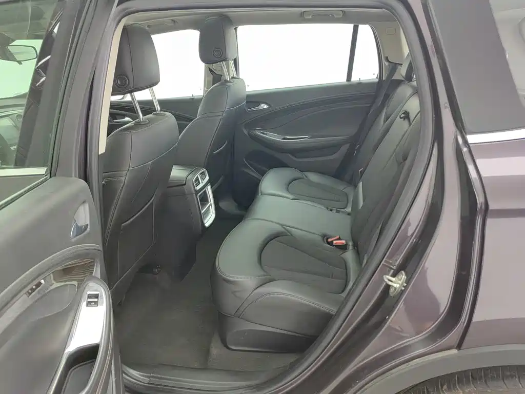 Buick Envision Plus 2018 — фото 15