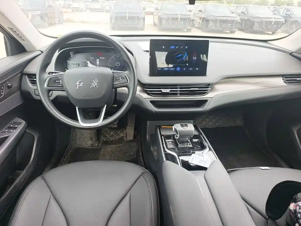 Hongqi E-QM5 2024 — фото 16