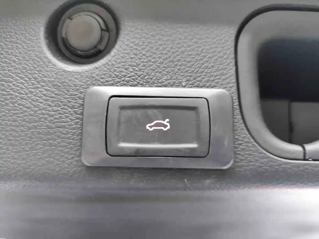 GAC Trumpchi M6 2022 — фото 15