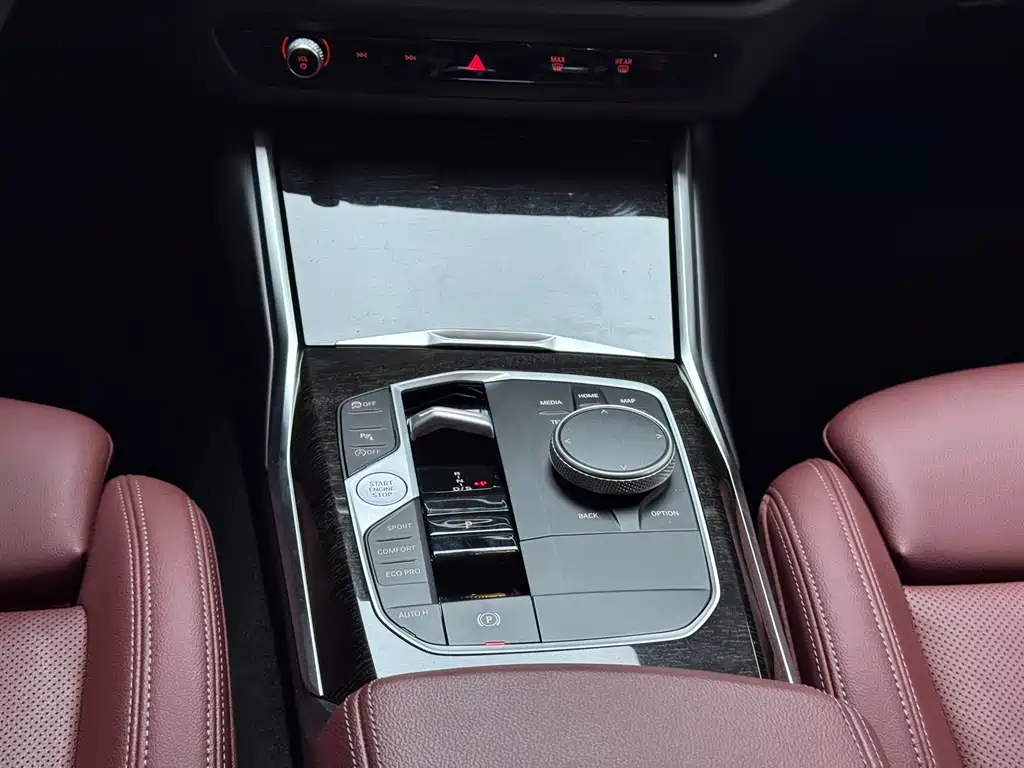 BMW 3 Series 2023 — фото 15