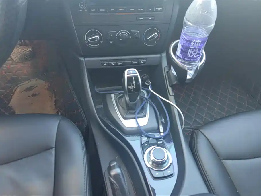 BMW X1 2015 — фото 16