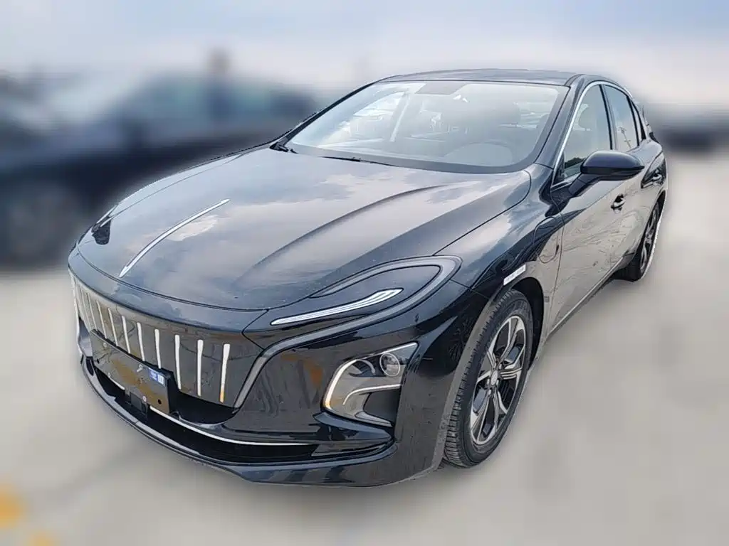 Hongqi E-QM5 2024