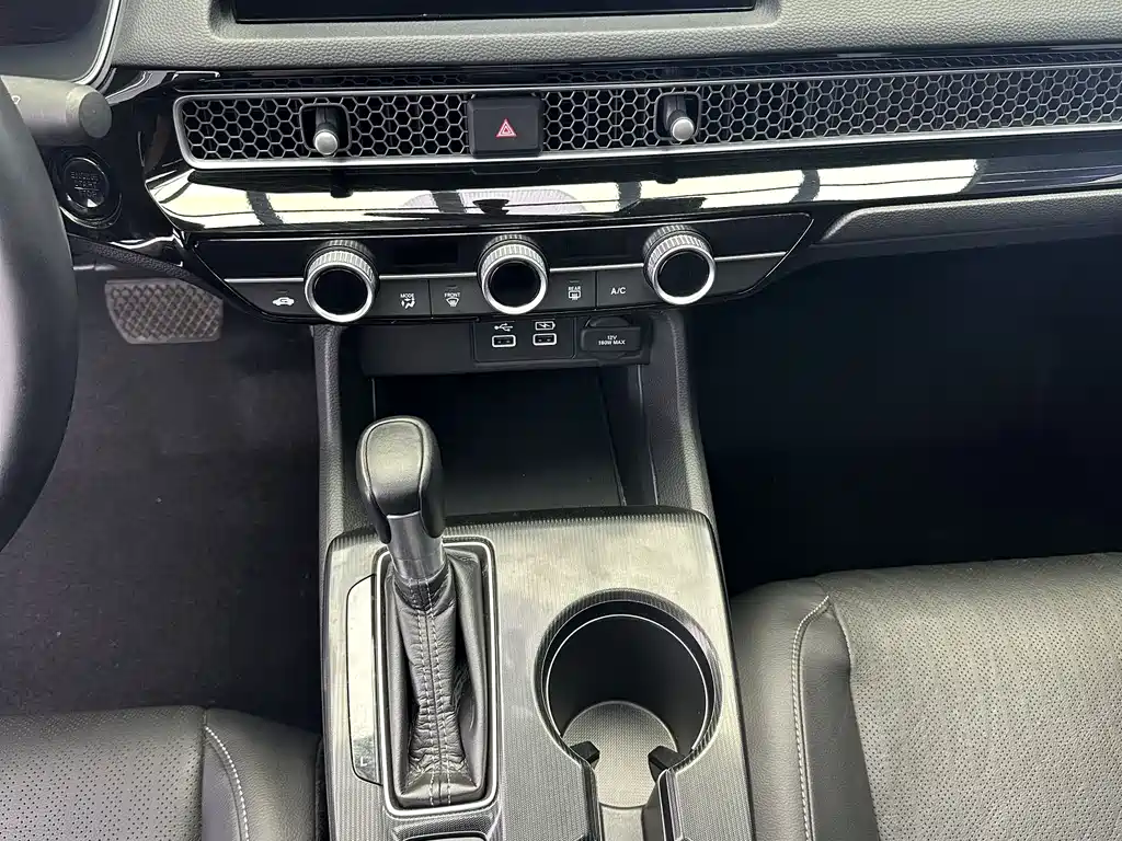 Honda Civic 2023 — фото 16