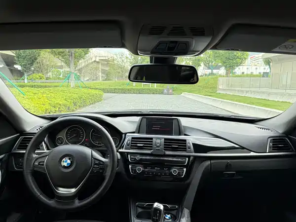 BMW 3 Series GT 2017