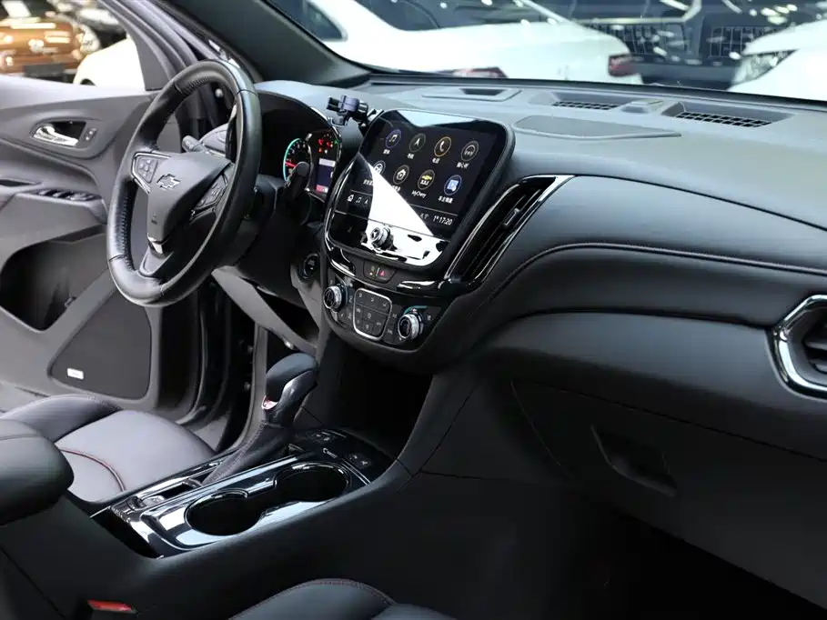 Chevrolet Equinox 2023 — фото 16