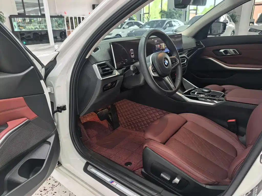 BMW 3 Series 2023 — фото 14