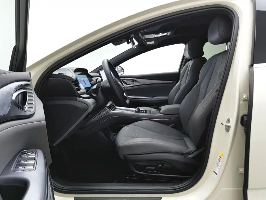 BYD Seal 2024 — фото 10