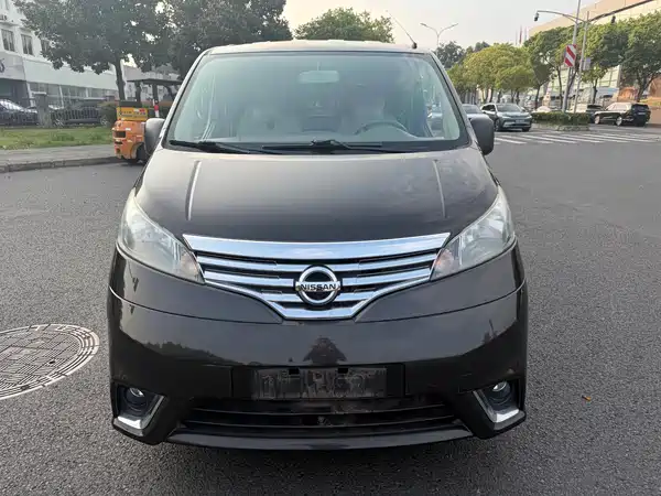 Nissan NV200 2015