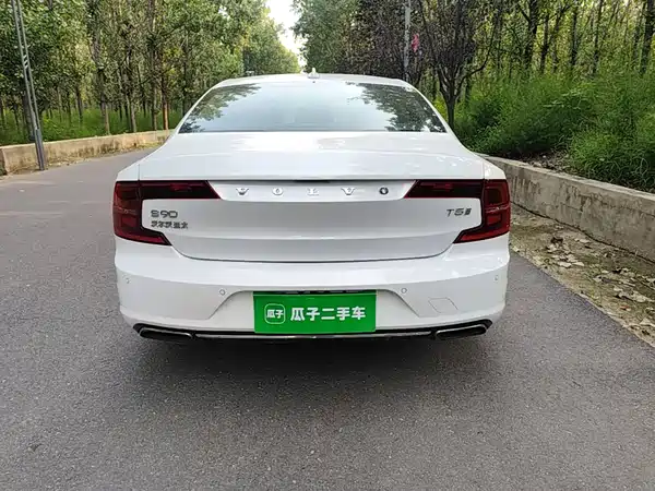 Volvo S90 2018