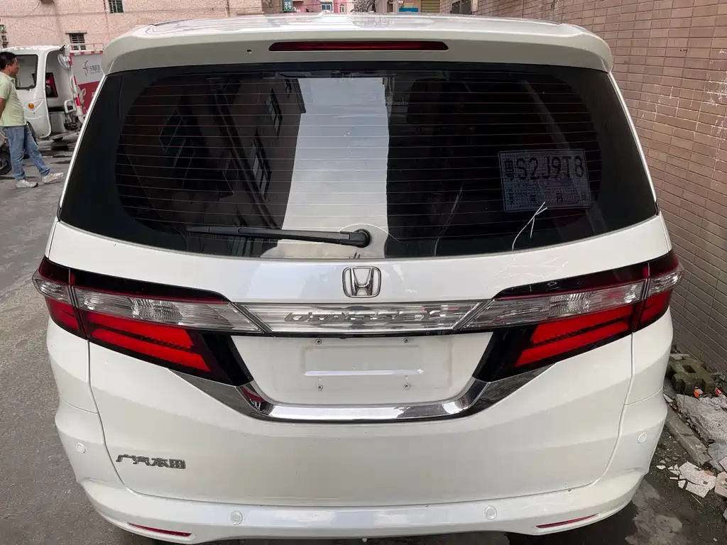 Honda Odyssey 2017 — фото 4